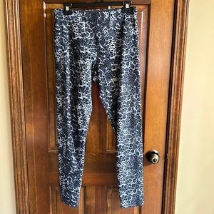 Grey and black leopard leggings!